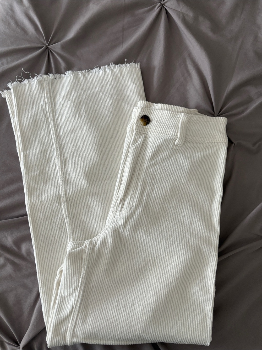 Billabong Cream Cropped Corduroy High Rise Pants Size 25